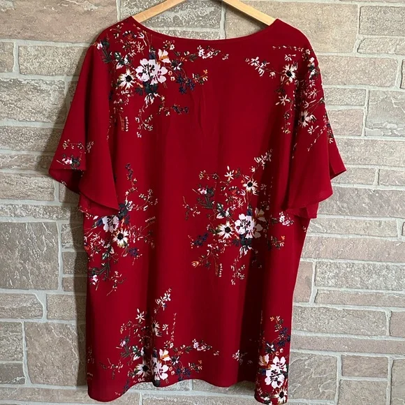 BloomChic Red Floral Blouse - Picture 2 of 5